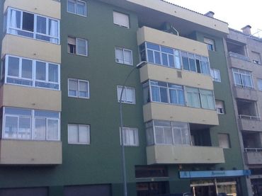 Piso con balcón en venta en Carretera Nacional 34