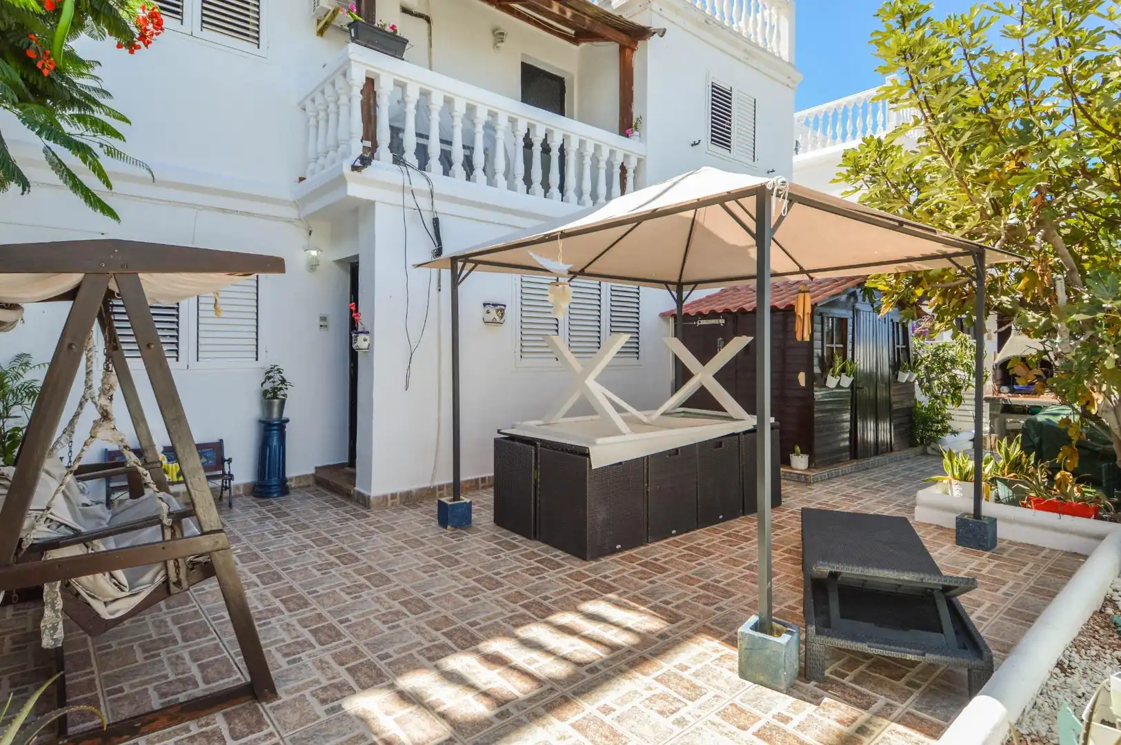 Terrasse von Maisonette zum Verkauf in Mogán mit Klimaanlage, Privatgarten und Terrasse