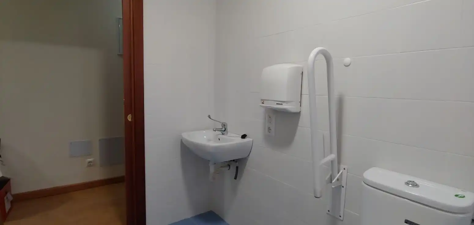Bany de Oficina de lloguer en Centro - Casco Histórico