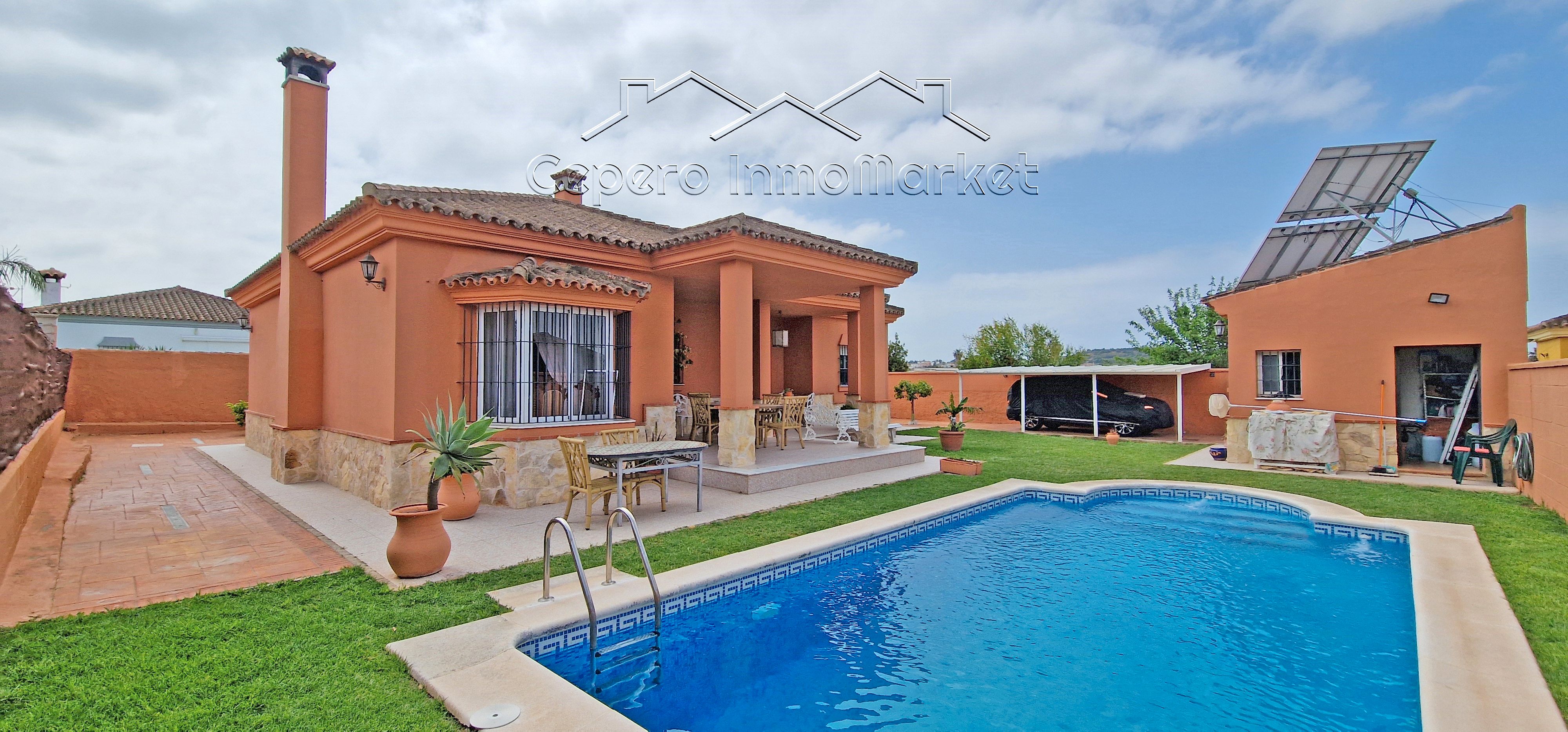 Exterior view of House or chalet for sale in El Puerto de Santa María  with Air Conditioner, Private garden and Swimming Pool