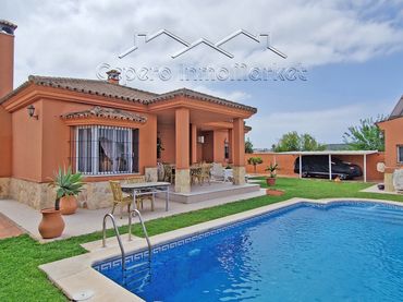 Villa con piscina in vendita a Ctra Sanlúcar - Cuatro Pinos