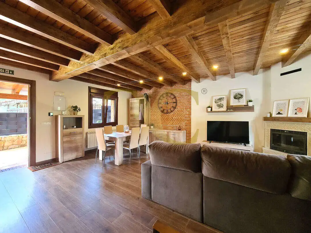 Sala de estar de Casa o chalet en venta en Ribadesella con Calefacción, Jardín privado y Trastero
