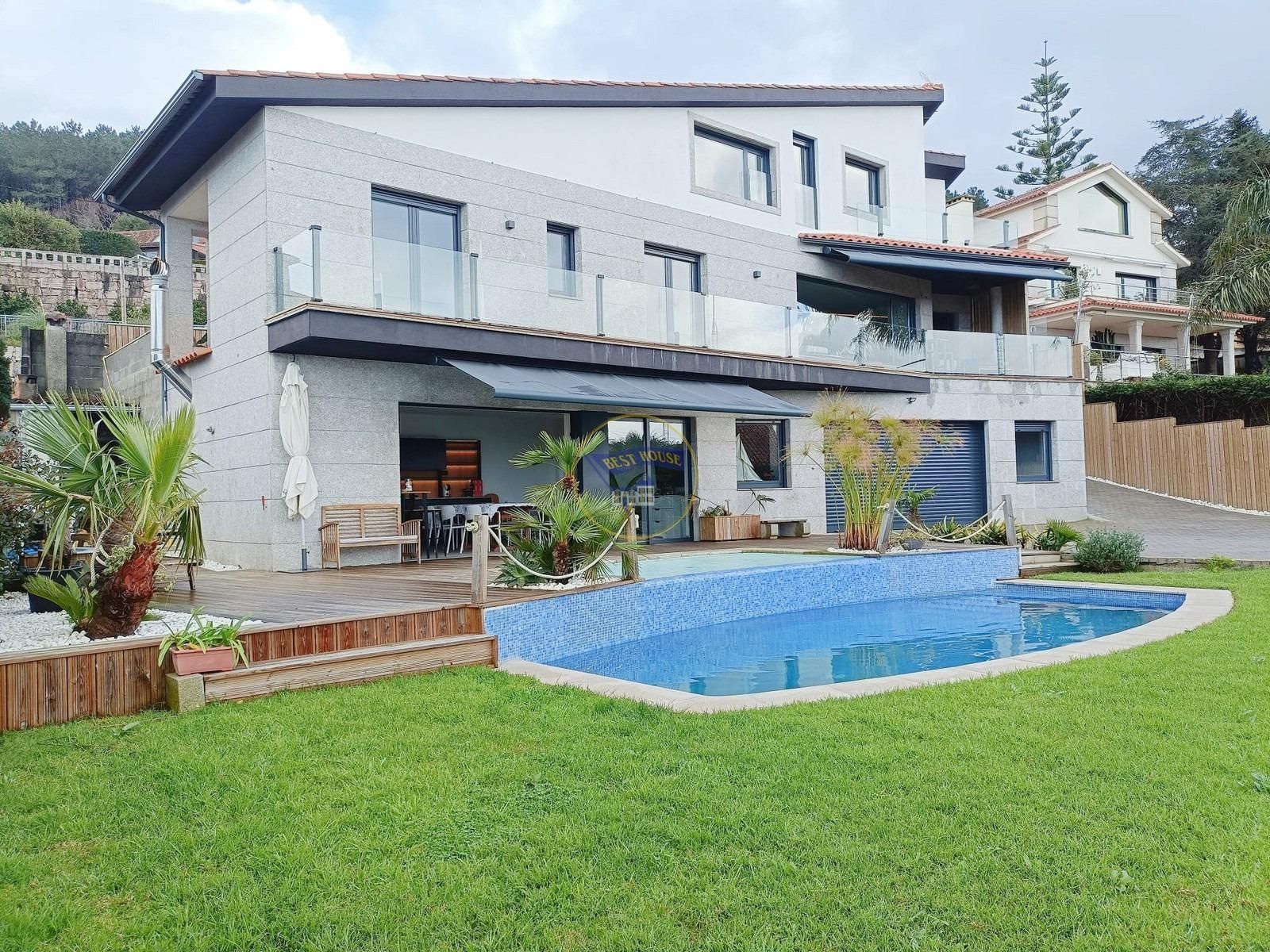Swimming pool of House or chalet for sale in Vigo   with Heating, Private garden and Terrace