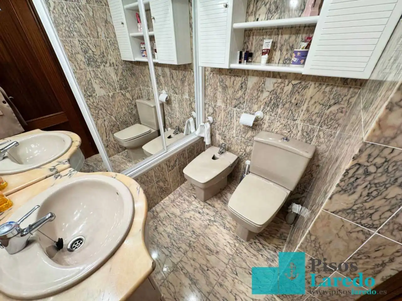 Flat for rent in Calle Marqués de Valdecilla, 8, Centro