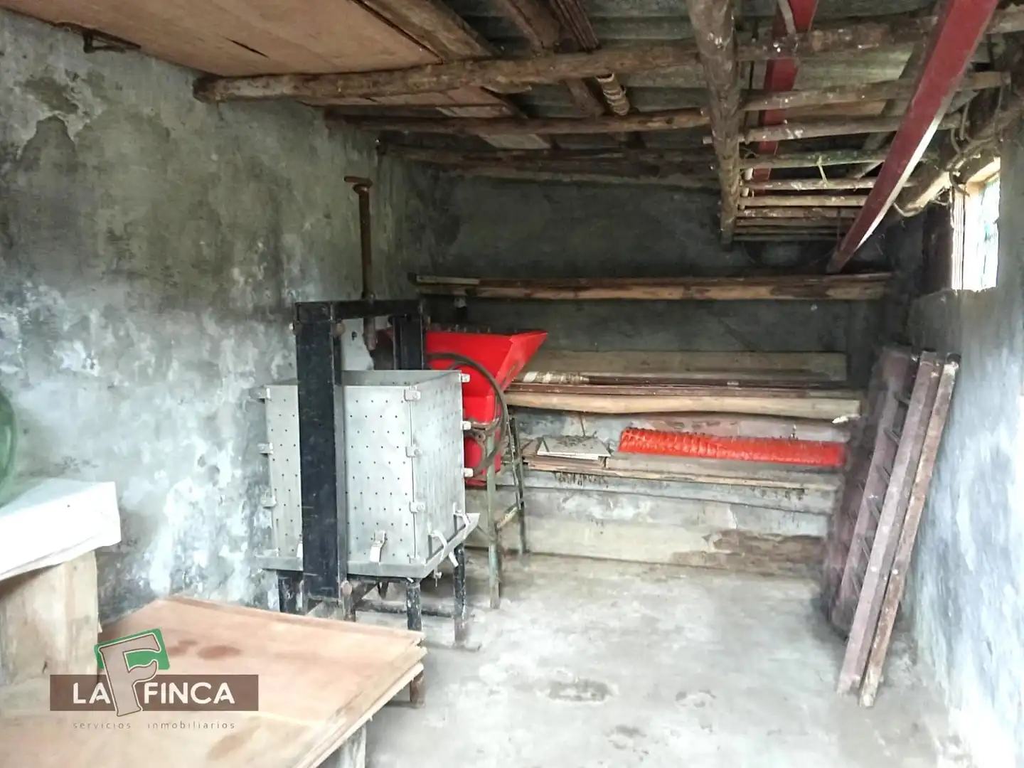 Casa adosada en venda a VEGALENCIA, Ribera de Arriba