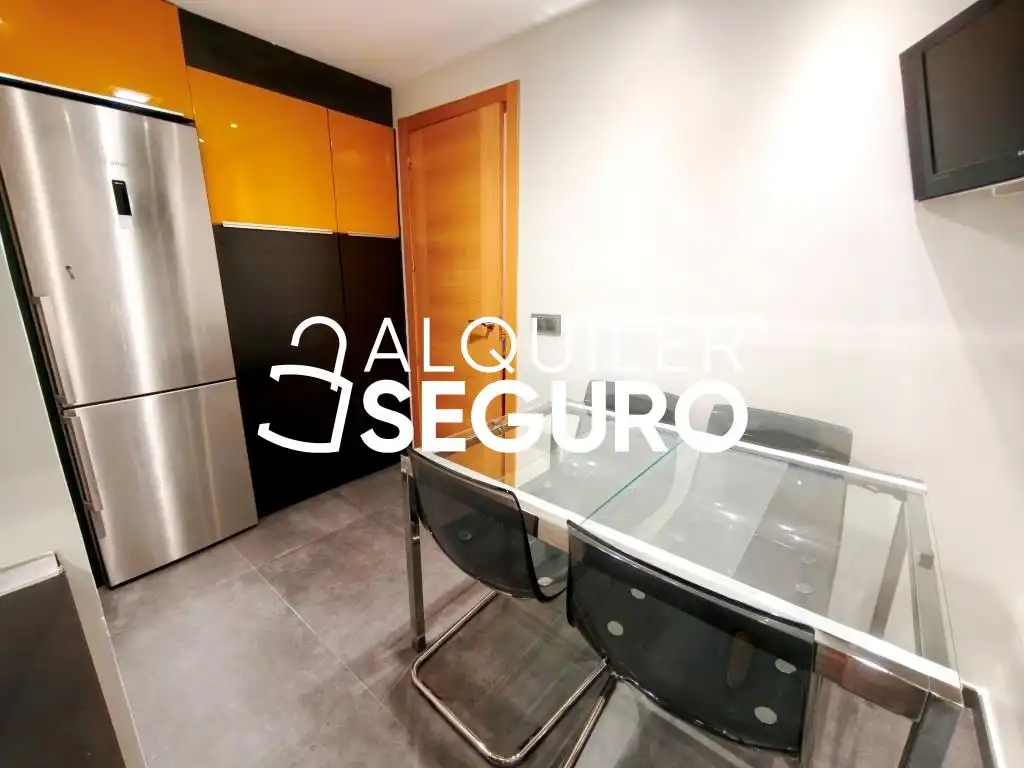 Cuina de Pis de lloguer en Alcorcón amb Aire condicionat, Calefacció i Terrassa