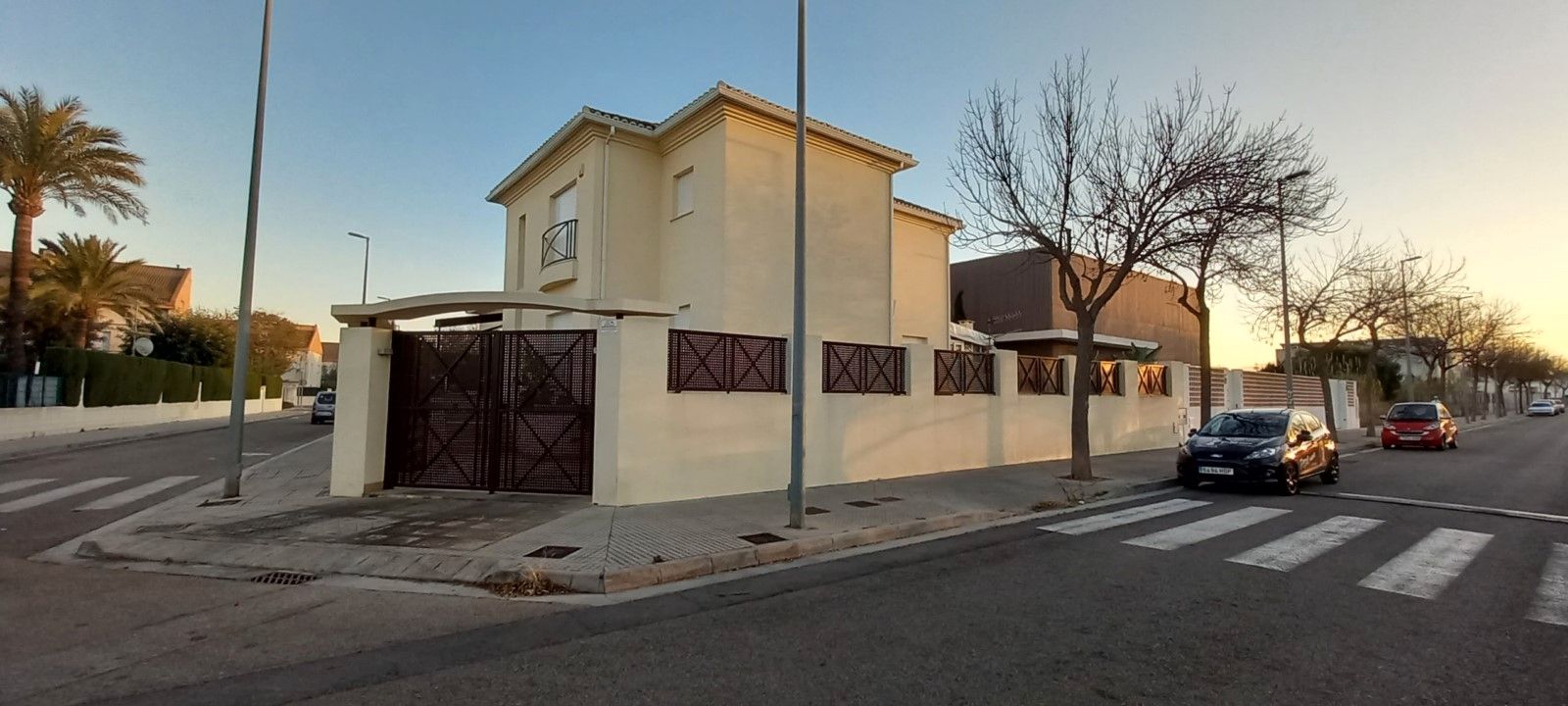 Exterior view of House or chalet for sale in Gandia  with Air Conditioner, Heating and Swimming Pool
