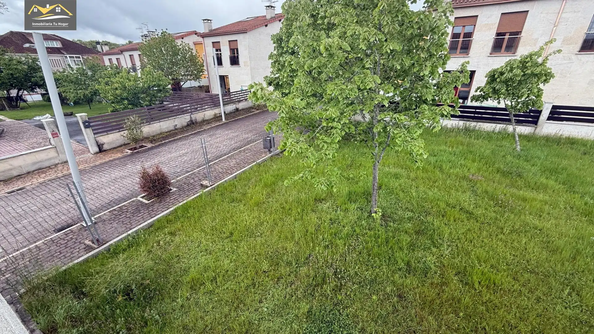 Casa adosada en venda en Allariz amb Calefacció, Jardí privat i Terrassa