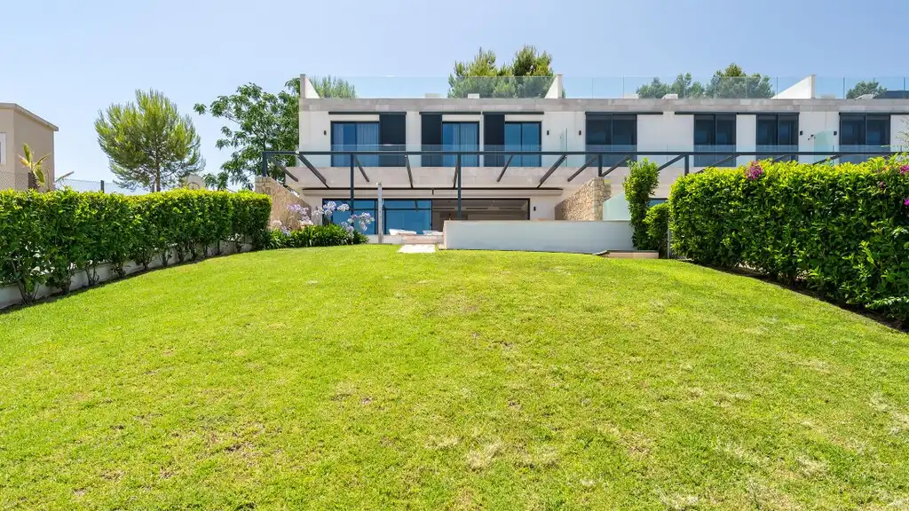 Vista exterior de Casa o xalet en venda en Calvià amb Aire condicionat, Calefacció i Terrassa