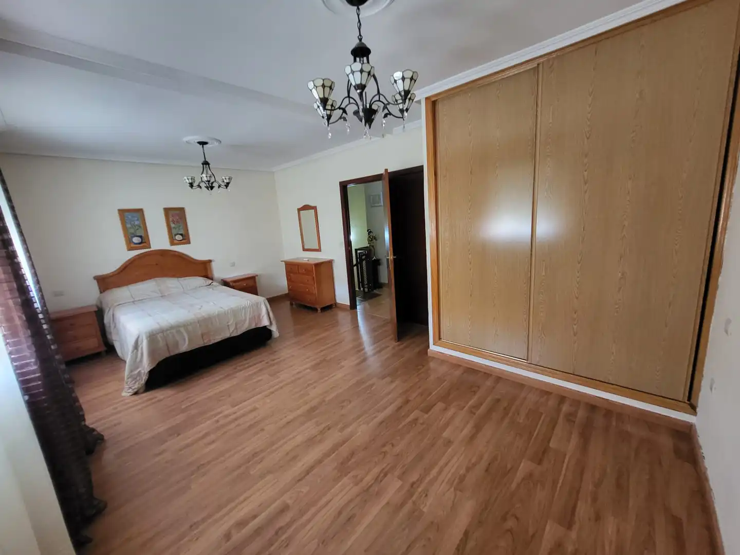 Schlafzimmer von Einfamilien-Reihenhaus zur Miete in Cáceres mit Terrasse und Möbliert