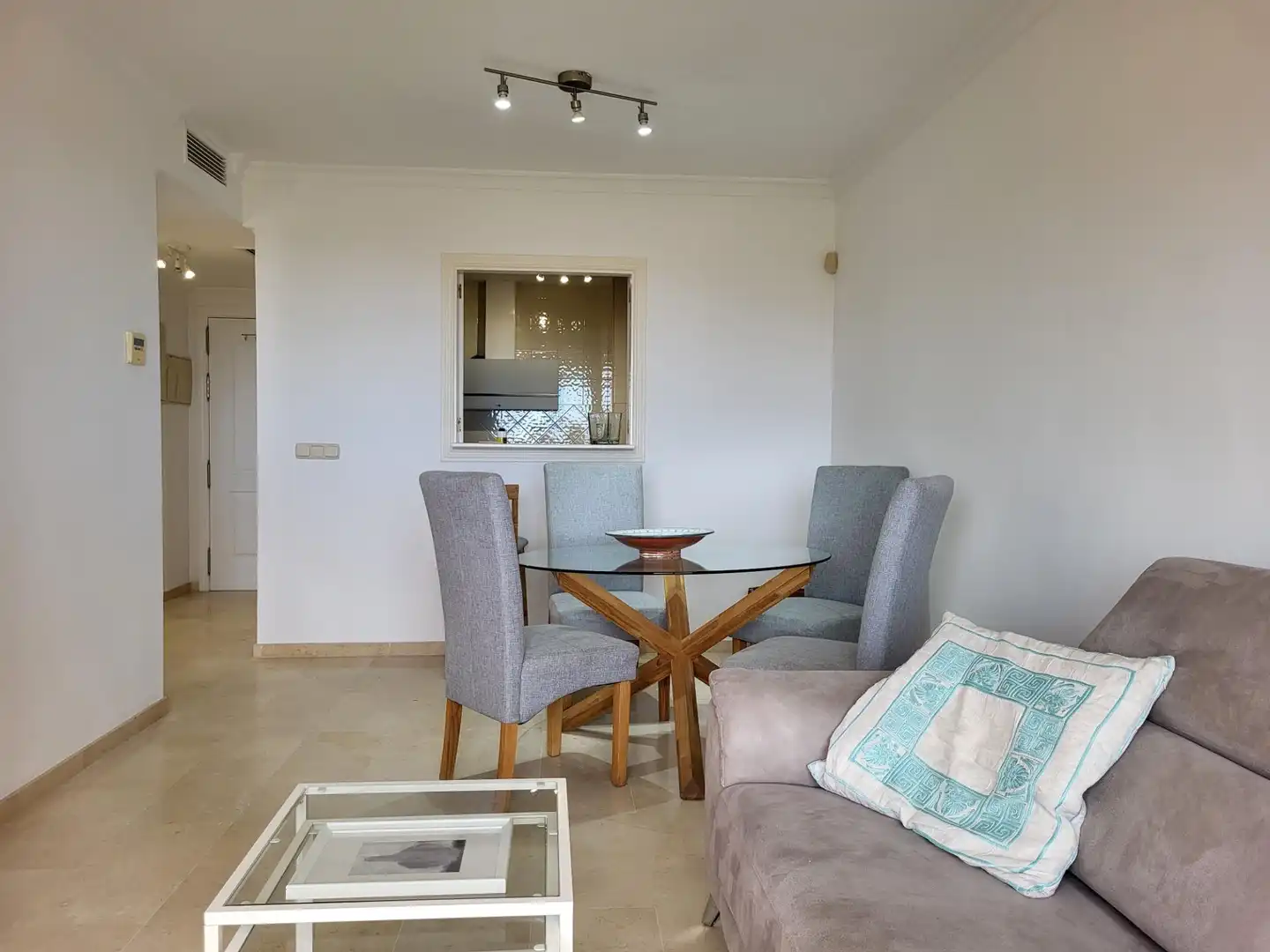 Apartment with pool to rent in Elviria - Cabopino, imagen 10