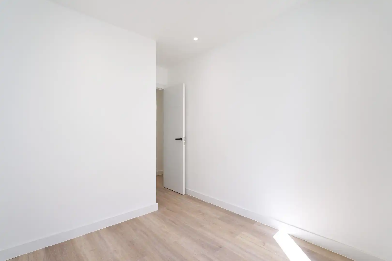 Bedroom of Flat for sale in Zaragoza