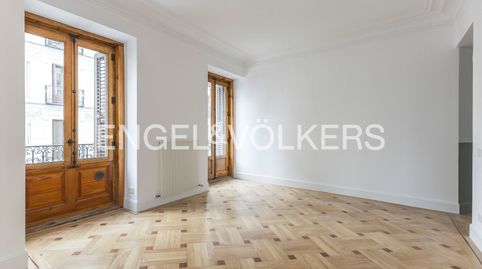 Photo 3 of Flat for rent in Justicia - Chueca, Madrid Capital