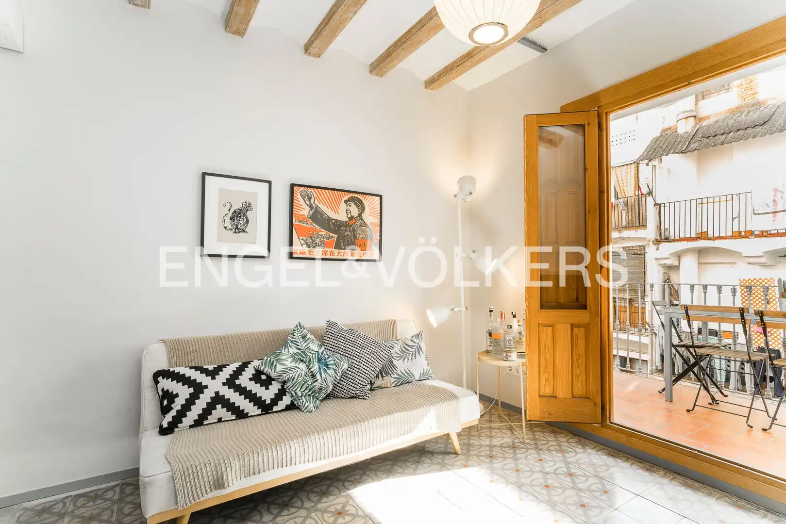 Living room of Flat for rent in Barcelona  with Air Conditioner, Heating and Storage room