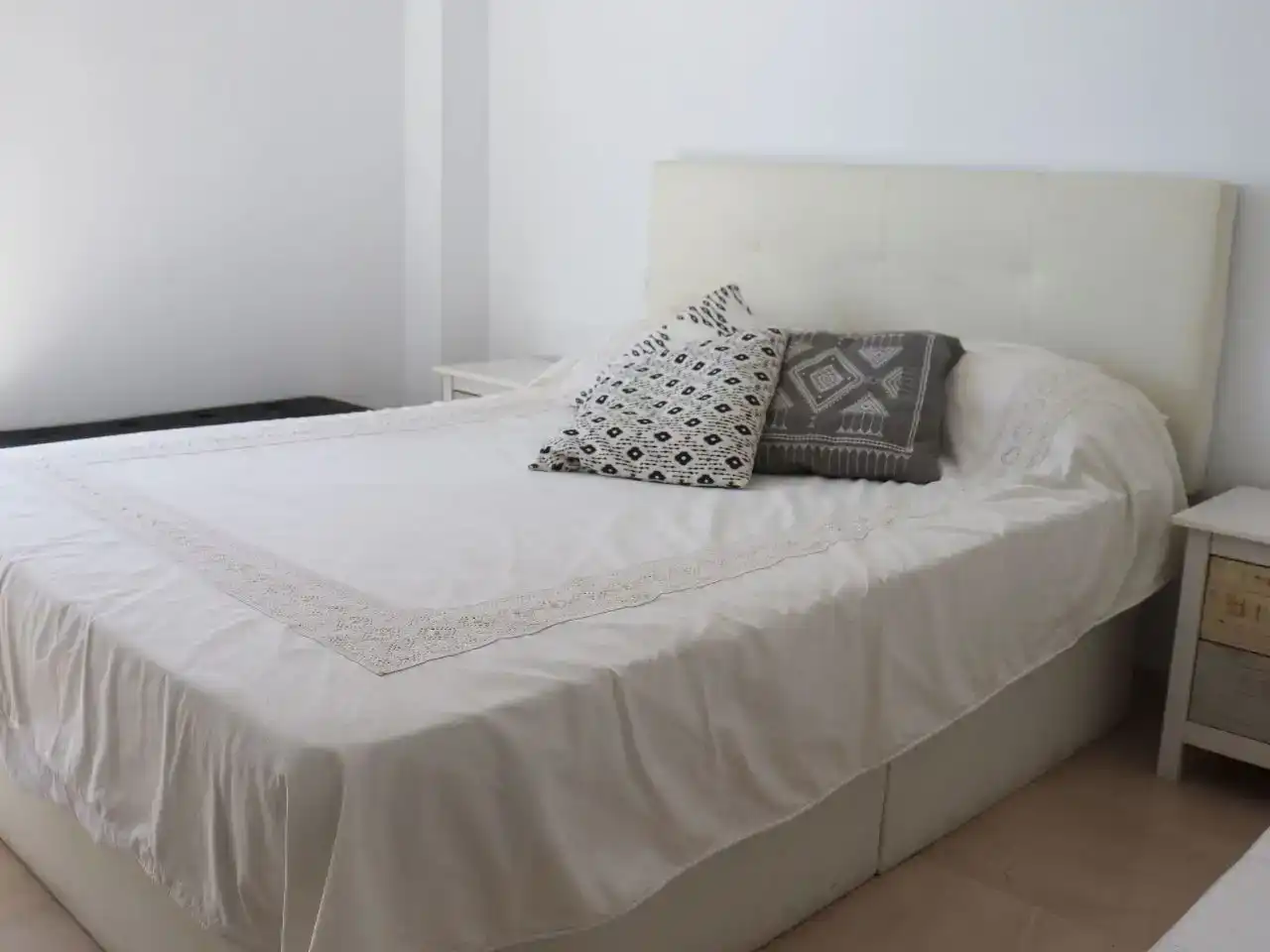 Schlafzimmer von Dachboden zur Miete in Málaga Capital mit Klimaanlage und Balkon