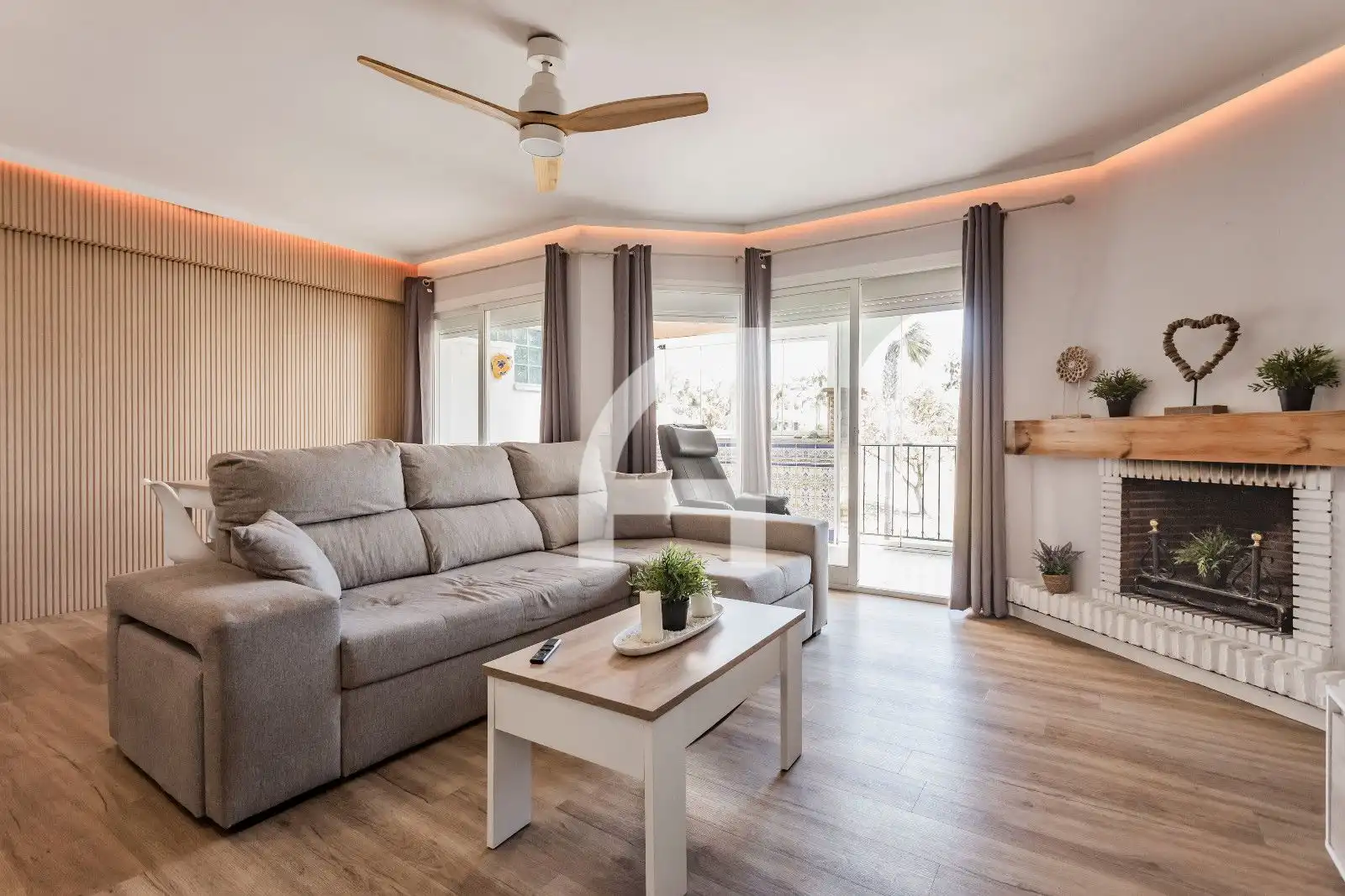 Sala d'estar de Àtic en venda en Mijas amb Aire condicionat, Calefacció i Terrassa