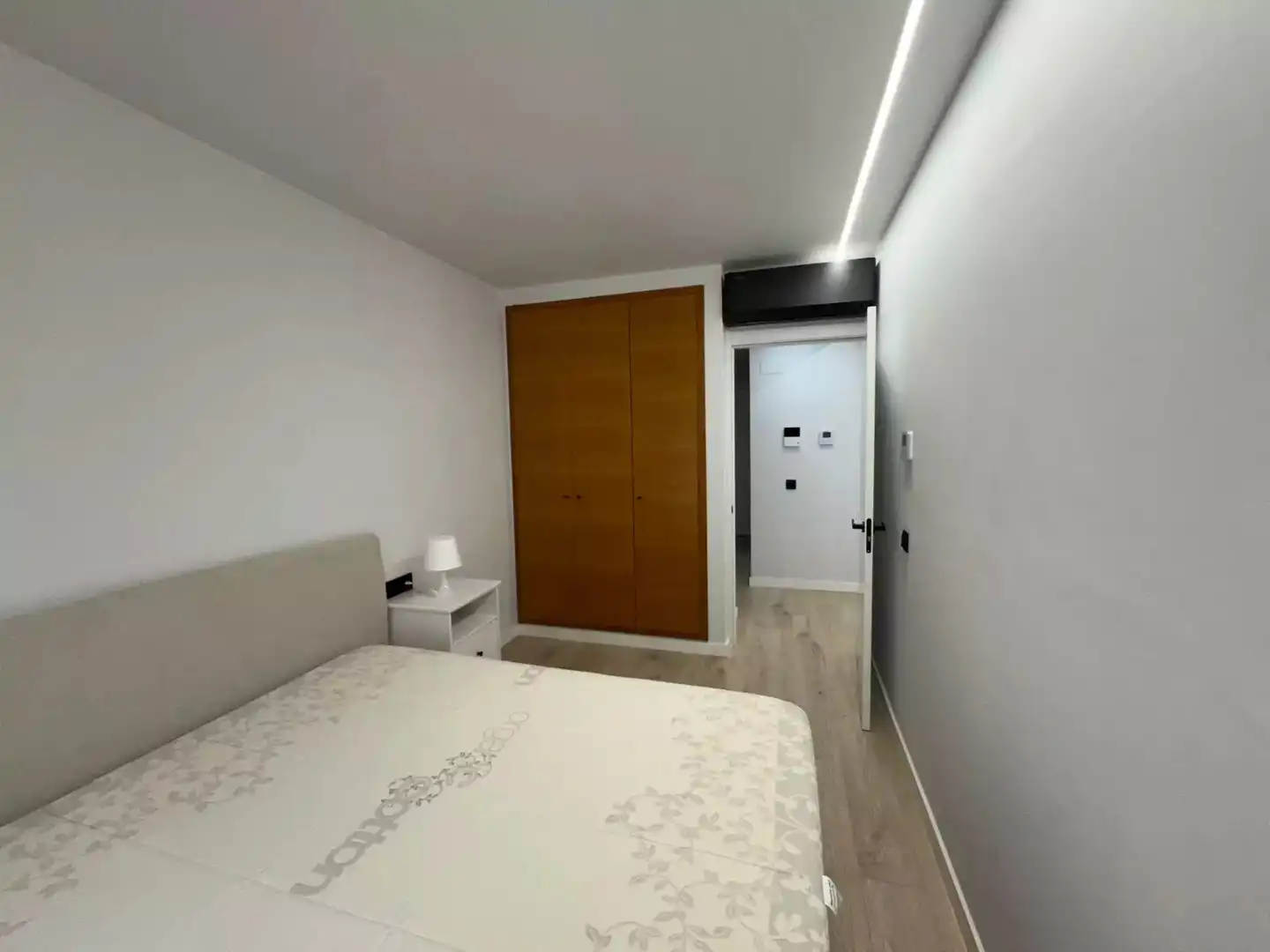 Bedroom of Flat for rent in Figueres  with Air Conditioner, Heating and Parquet flooring
