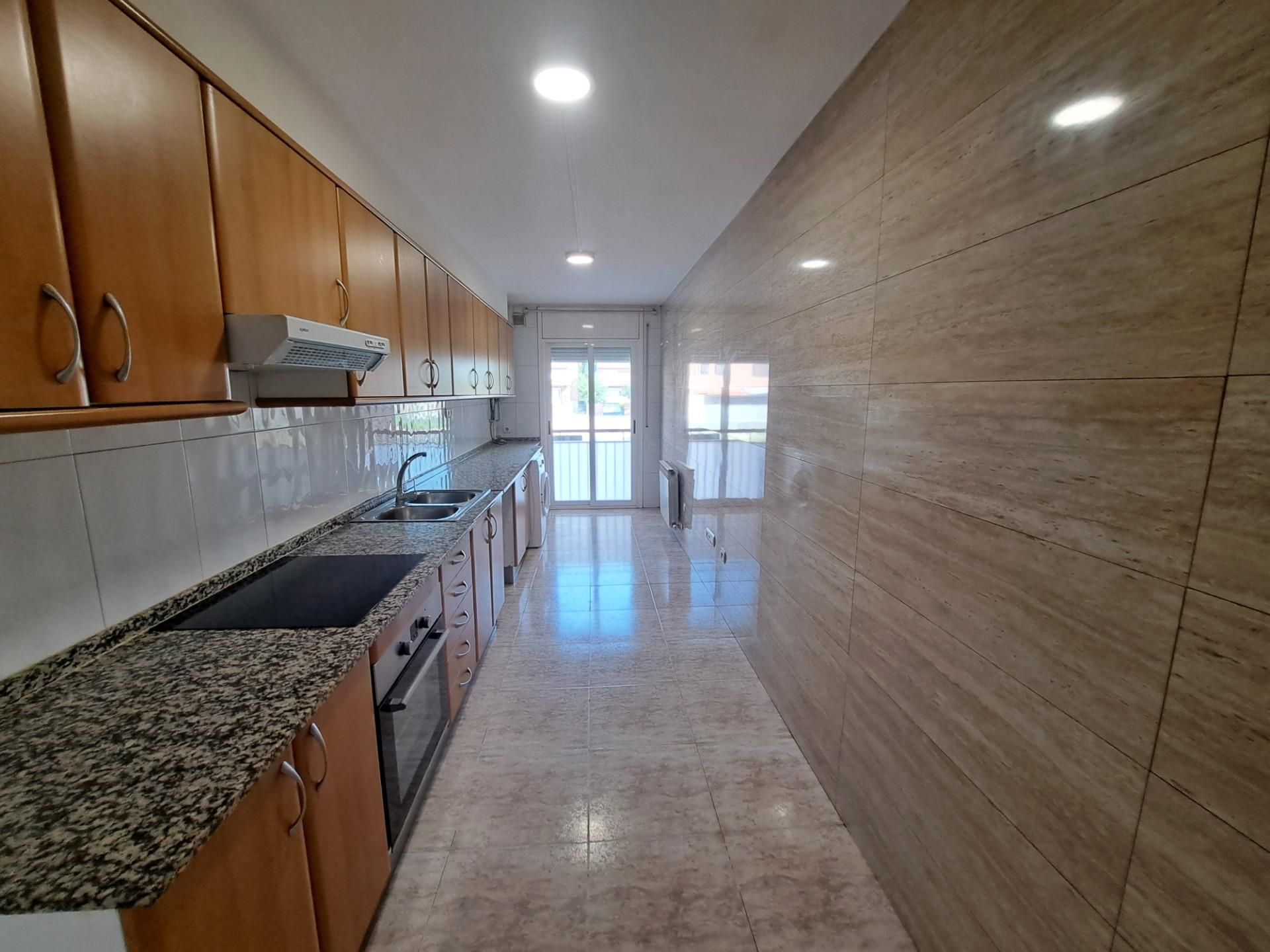 Kitchen of Flat for sale in Mollerussa  with Air Conditioner, Heating and Terrace