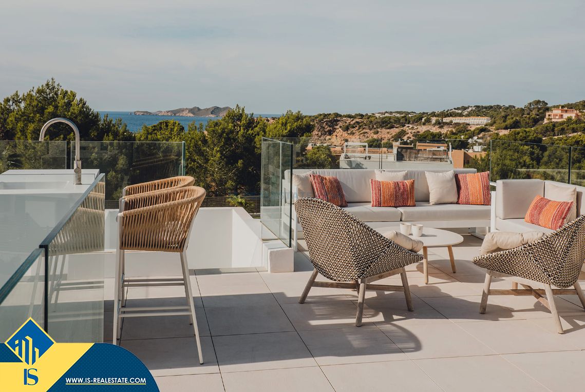 Terrassa de Casa o xalet en venda en Sant Josep de sa Talaia amb Terrassa, Piscina i Balcó