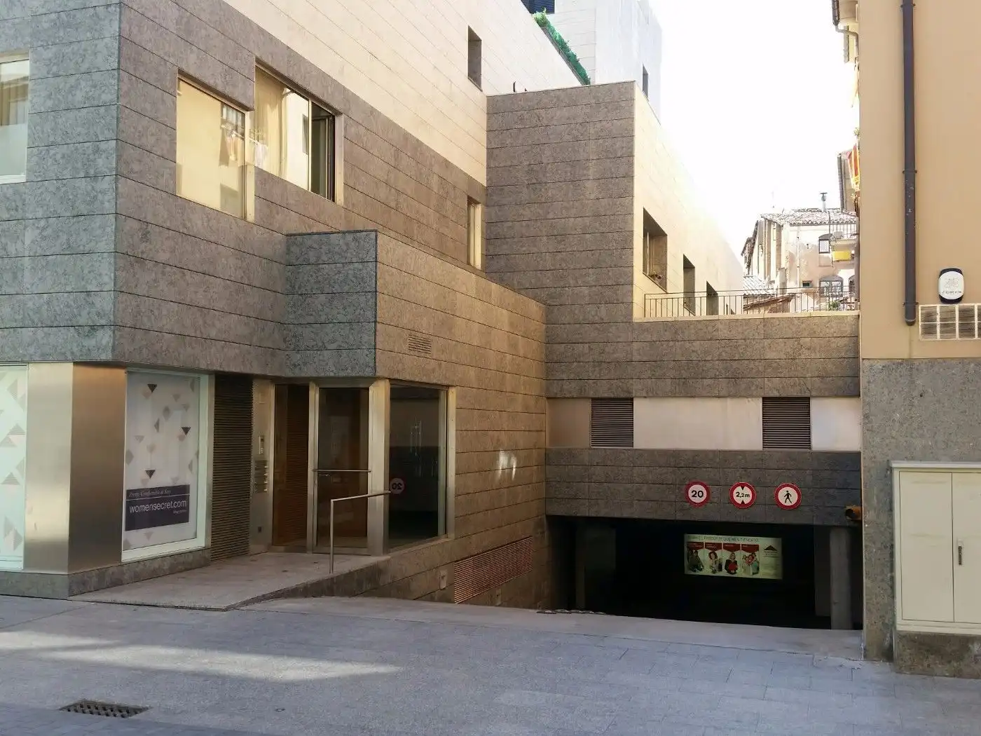Vista exterior de Garaje en venta en Vic