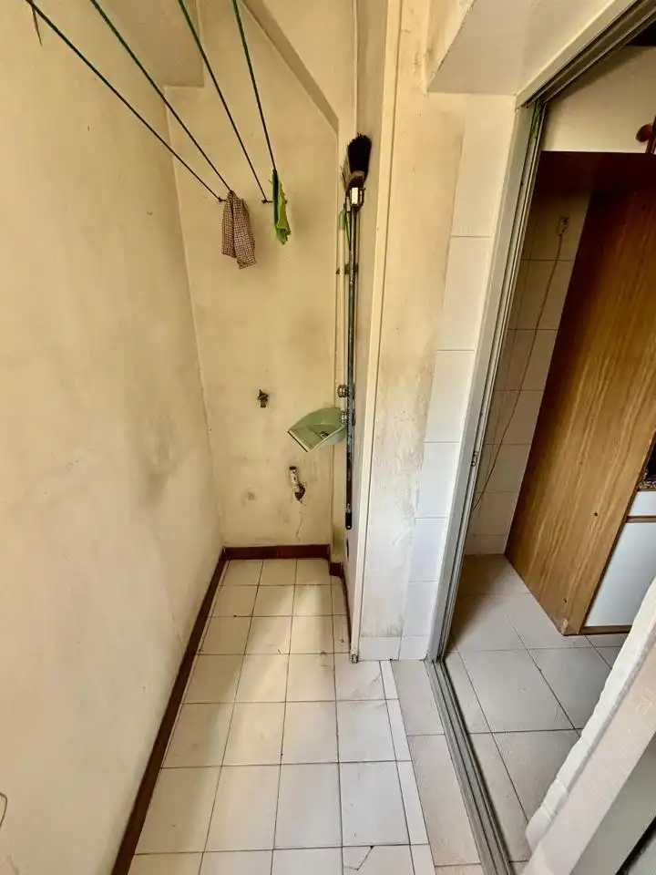 Bathroom of Flat for sale in Zaragoza  with Air Conditioner, Heating and Terrace