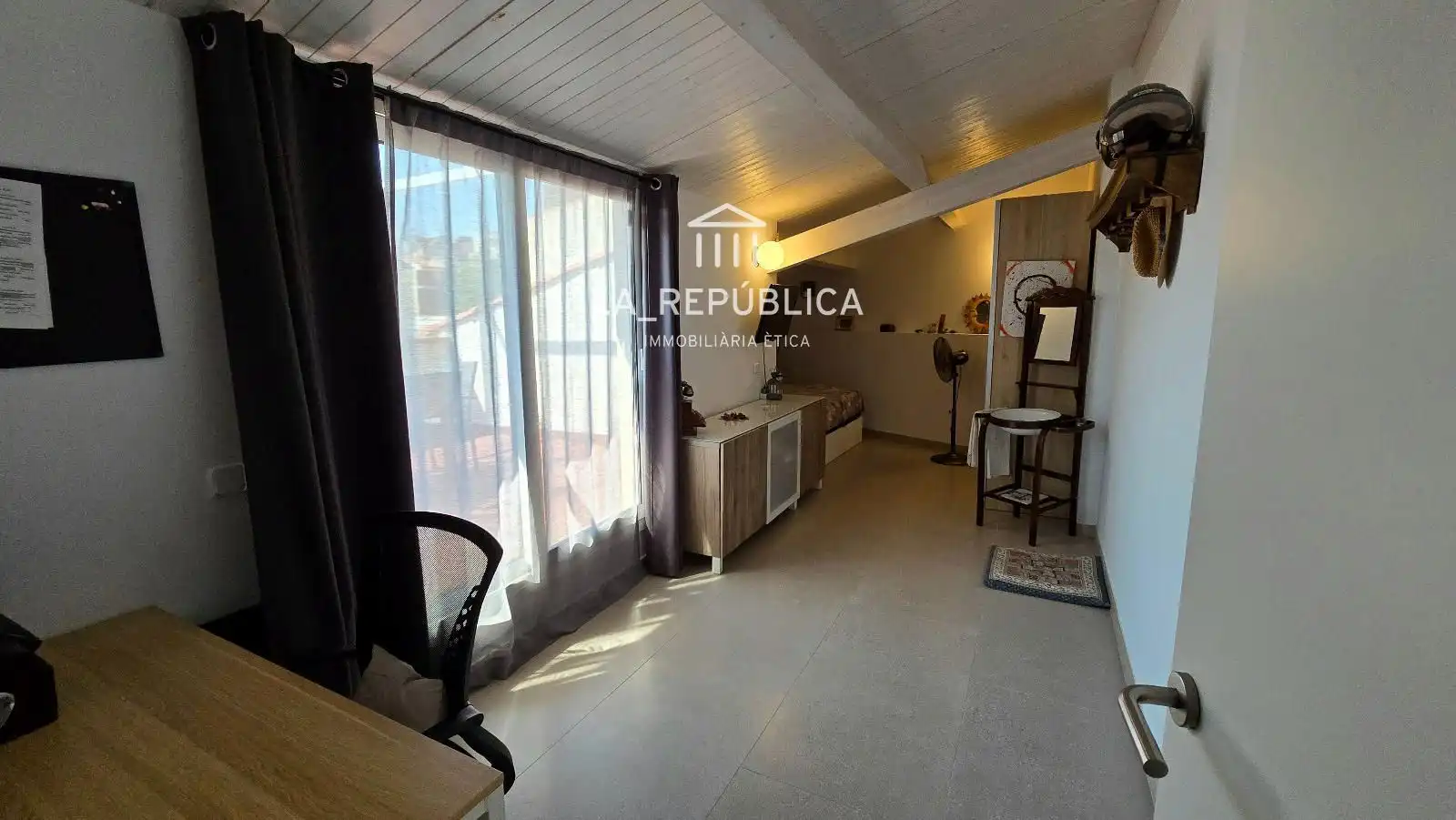 Vista exterior de Ático en venta en Mataró con Aire acondicionado, Calefacción y Terraza