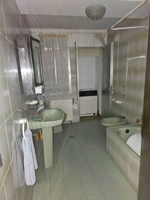 Baño de Piso en venta en A Pontenova   con Calefacción, Amueblado y Lavadora