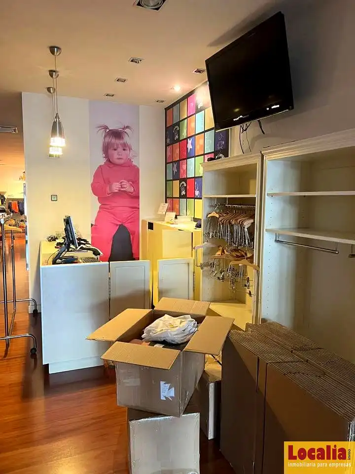 Local comercial en alquiler en Mayor, imagen 8
