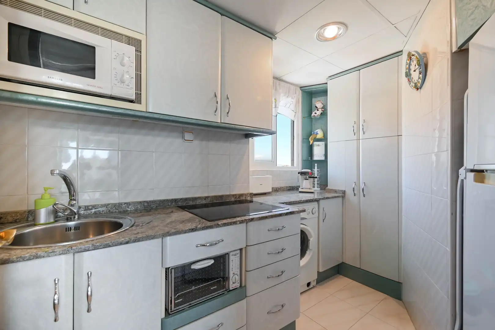 Kitchen of Apartments for sale in Benidorm