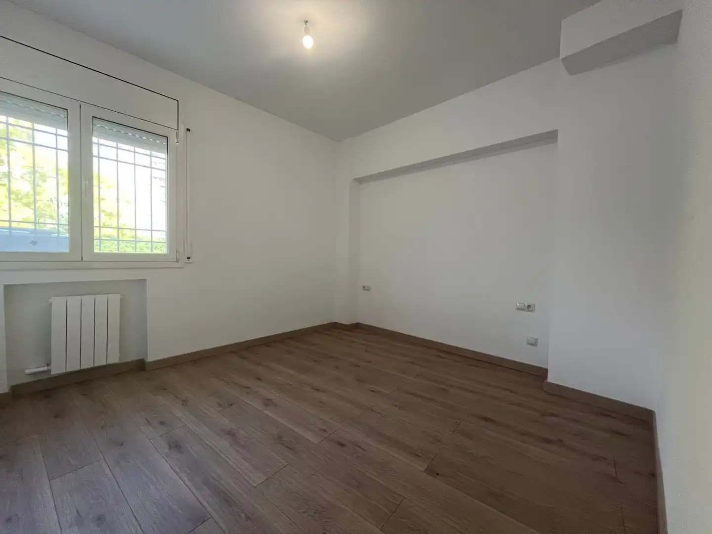 Bedroom of Flat for sale in Sabadell  with Air Conditioner, Heating and Private garden