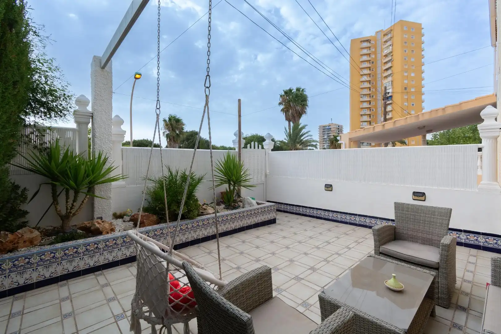 Casa amb piscina en venda a Calle Ribalta 47, imagen 2