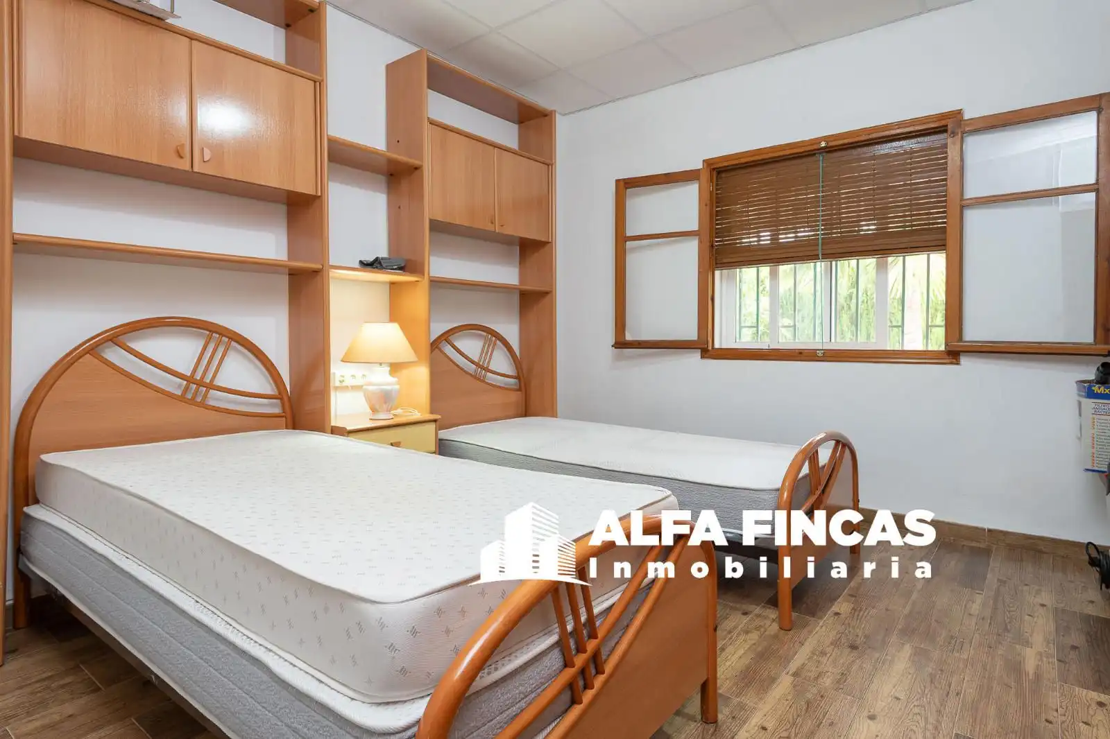 Dormitori de Casa o xalet en venda en El Provencio   amb Calefacció, Jardí privat i Terrassa