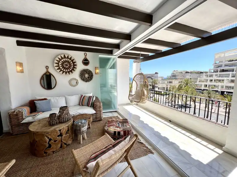 Terraza de Dúplex de alquiler en Estepona con Aire acondicionado, Terraza y Trastero