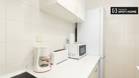 Foto 4 de Habitació a Cortes - Huertas, Madrid Capital