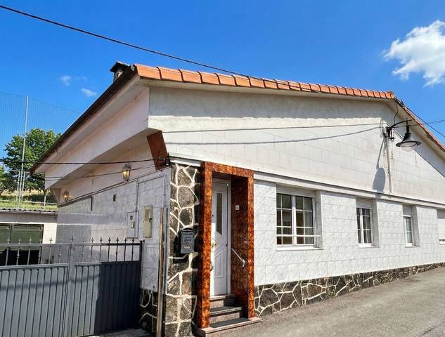 Casa-chalet en Venta en N/A en Santa Bárbara