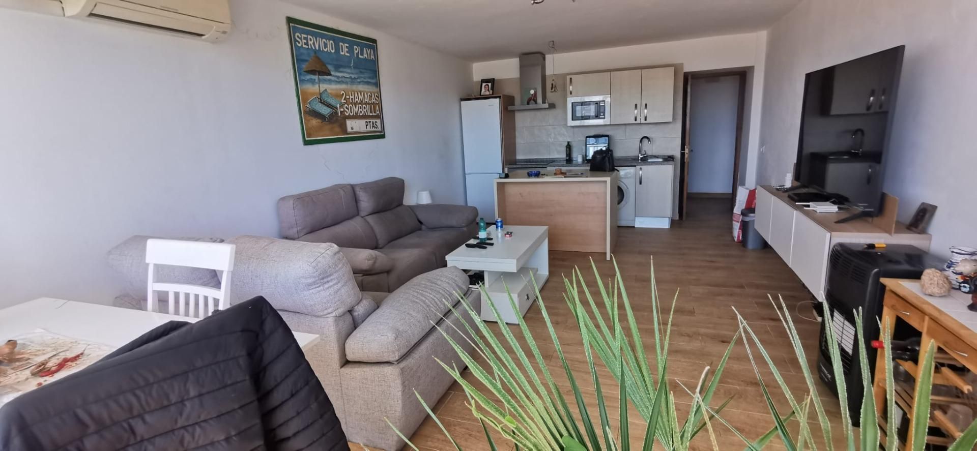 Sala d'estar de Pis en venda en Torremolinos amb Aire condicionat, Jardí privat i Terrassa