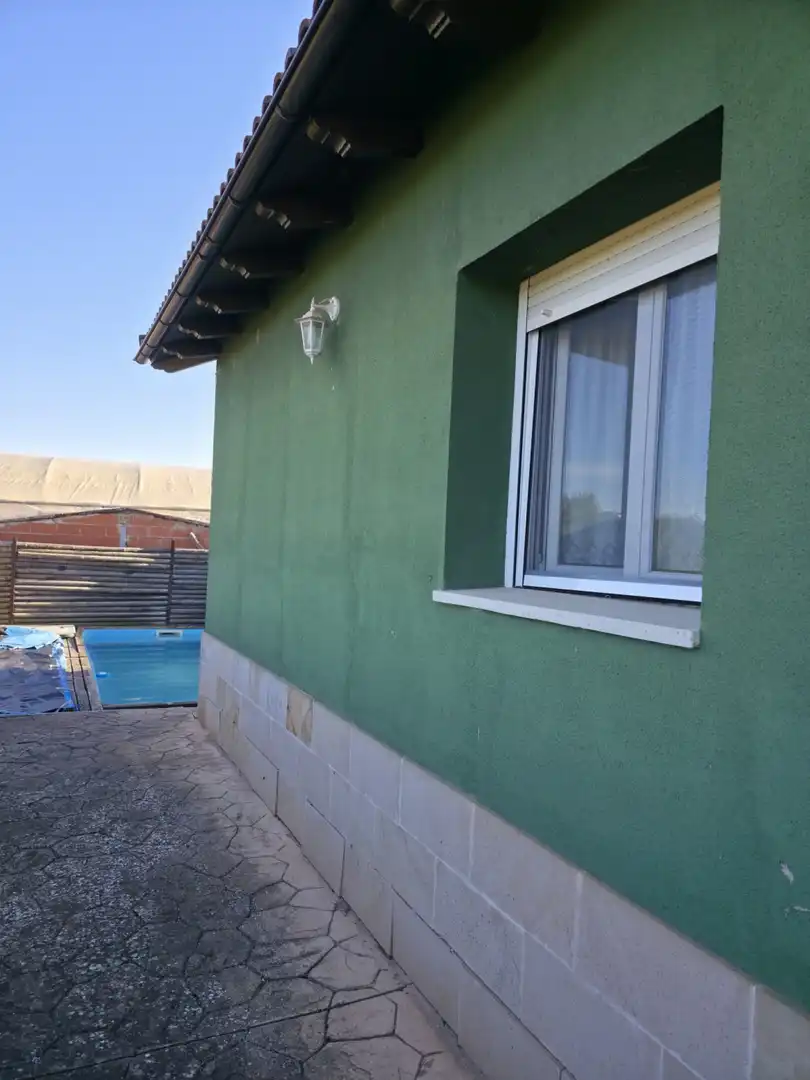 Exterior view of Houses for sale in Salinas de Pisuerga  with Private garden, Storage room and Swimming Pool