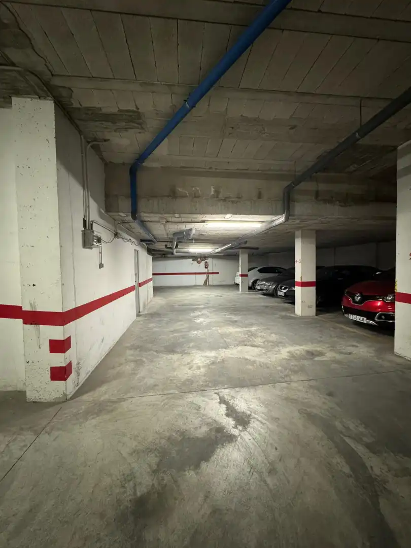 Parking de Piso en venta en Torrevieja con Aire acondicionado, Amueblado y Horno