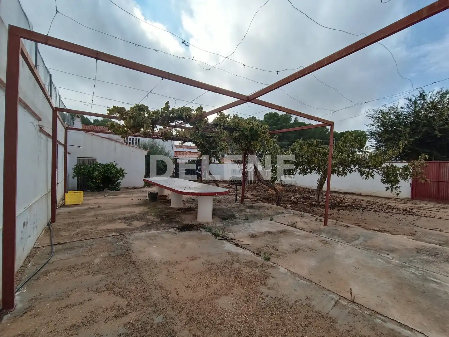 Adossat en venda a Hellín