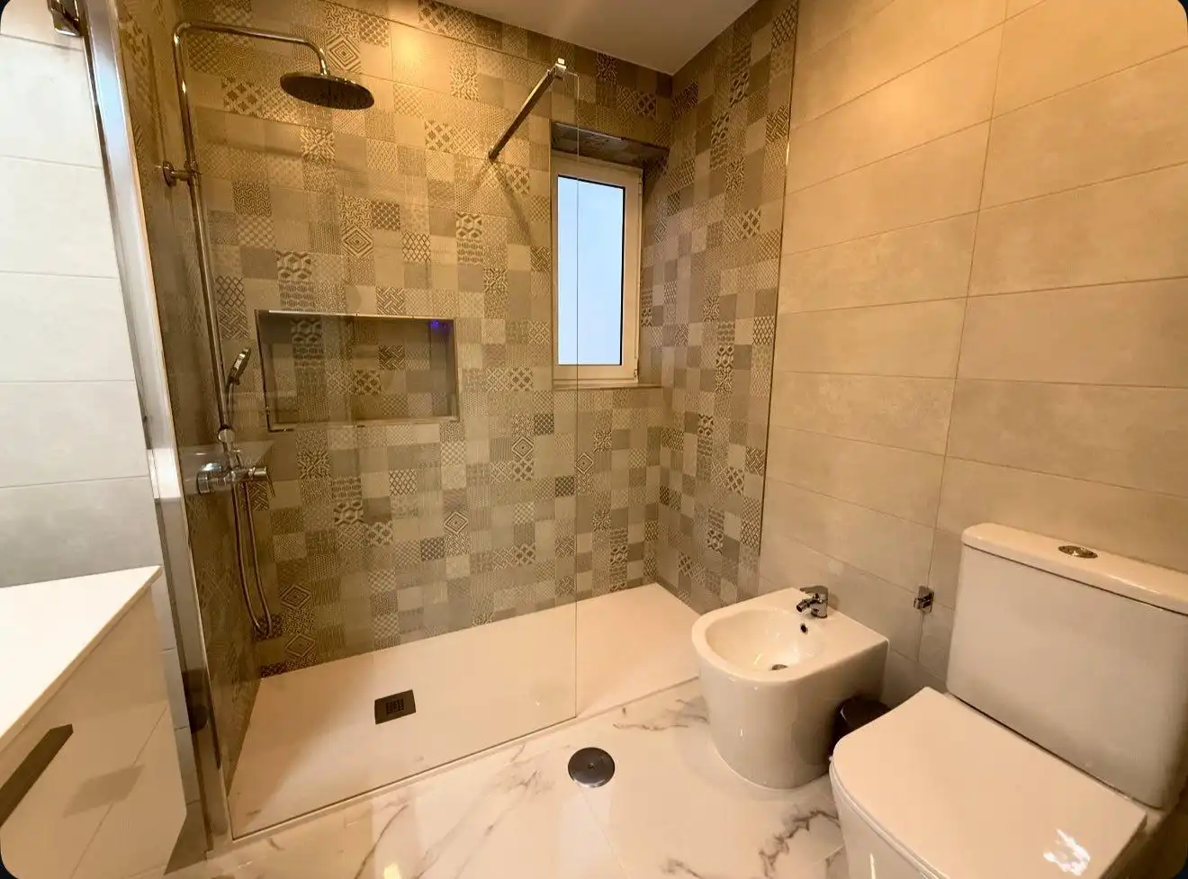 Bany de Apartament de lloguer en Arona amb Terrassa i Piscina comunitària