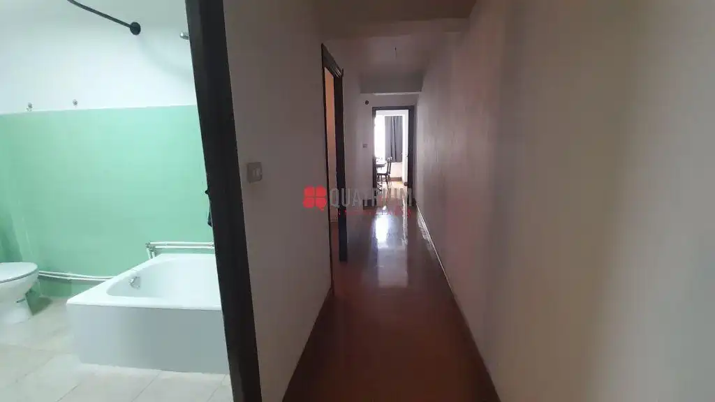 Piso en venta en Santiago de Compostela  con Calefacción