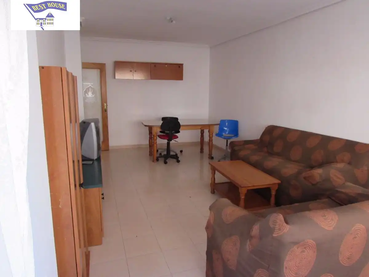 Sala d'estar de Pis en venda en Albacete amb Calefacció, Traster i Balcó