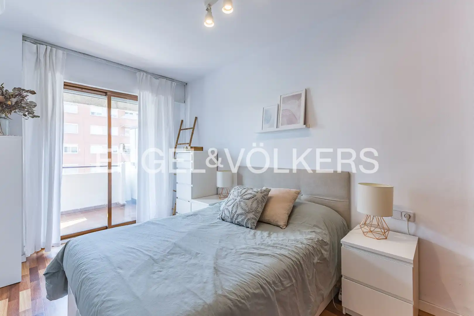 Bedroom of Flat for sale in Sant Joan Despí  with Air Conditioner, Heating and Parquet flooring
