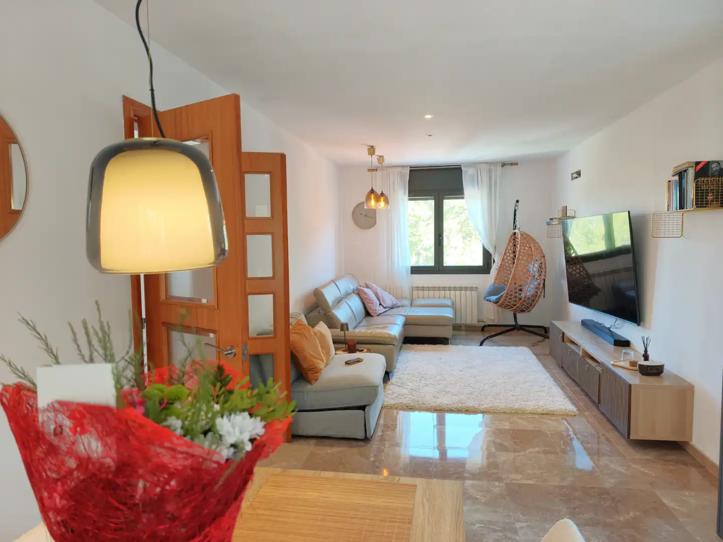 Sala de estar de Casa o chalet en venta en Castellgalí con Aire acondicionado, Calefacción y Jardín privado