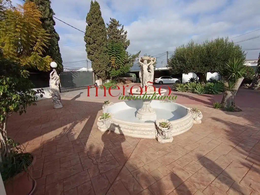 Xalet amb piscina en venda a Crevillent, imagen 5