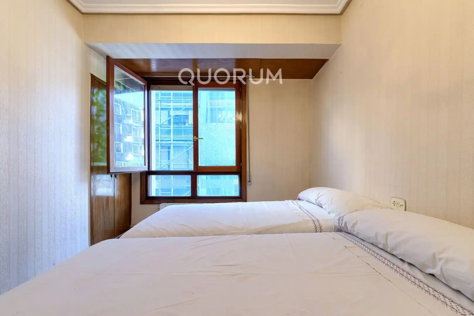 Schlafzimmer von Wohnung zum Verkauf in Basauri  mit Heizung und Balkon