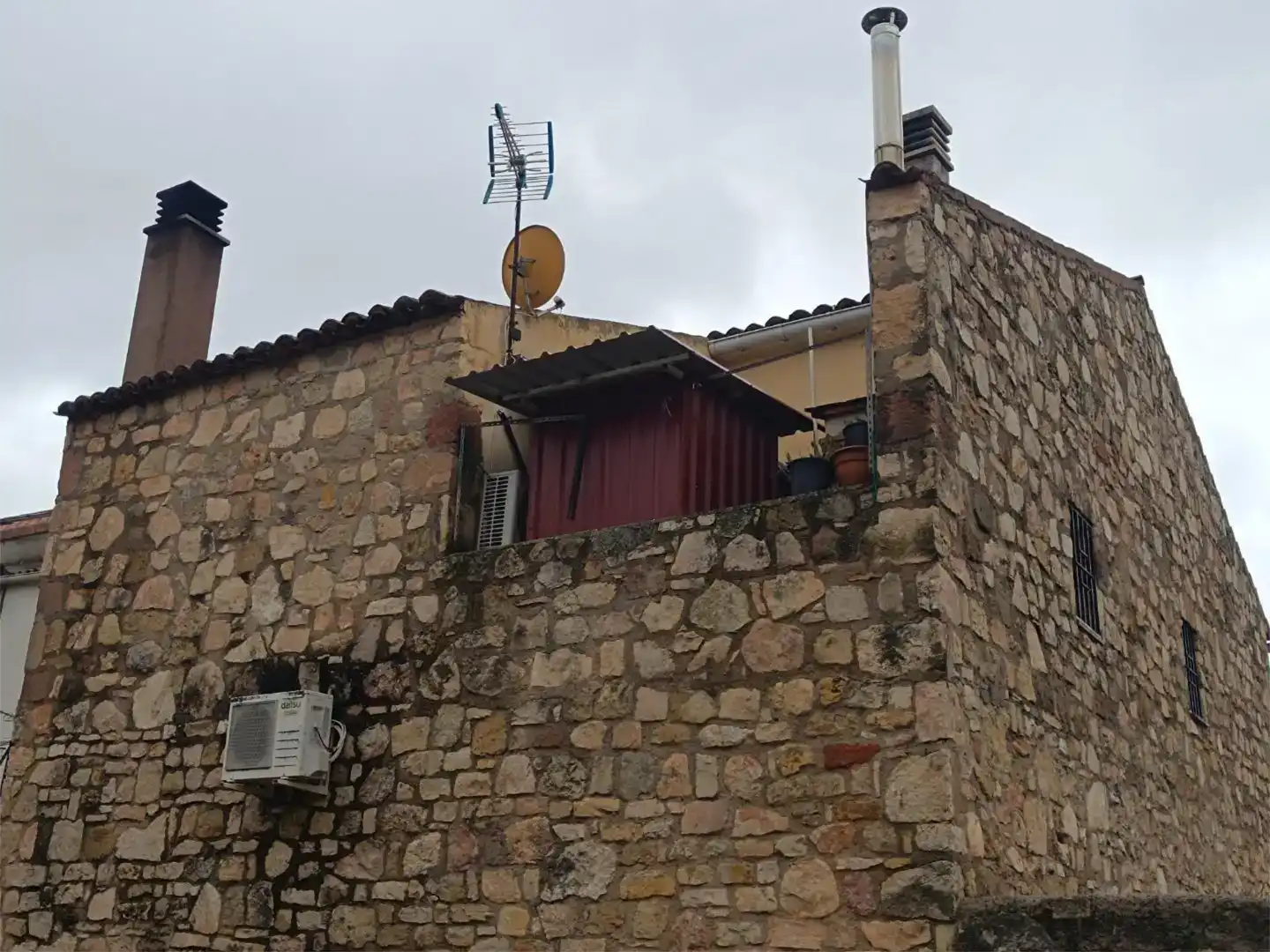 Vista exterior de Casa adosada en venda en Sigüenza