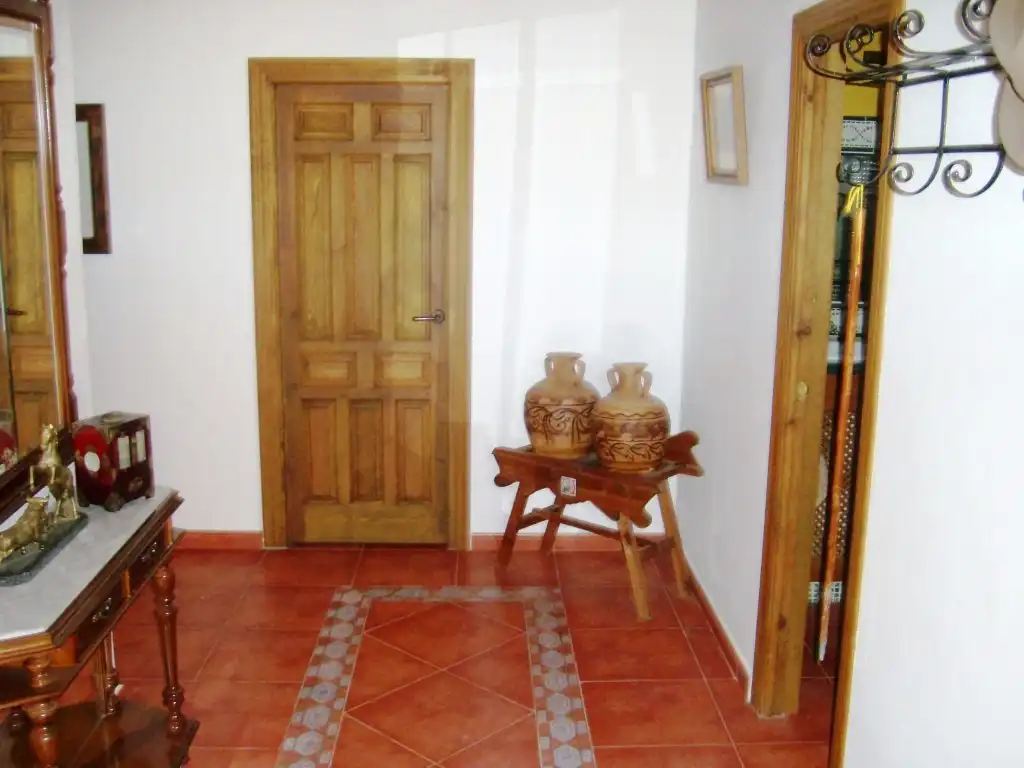 Finca rústica en venta en Antequera con Jardín privado y Amueblado