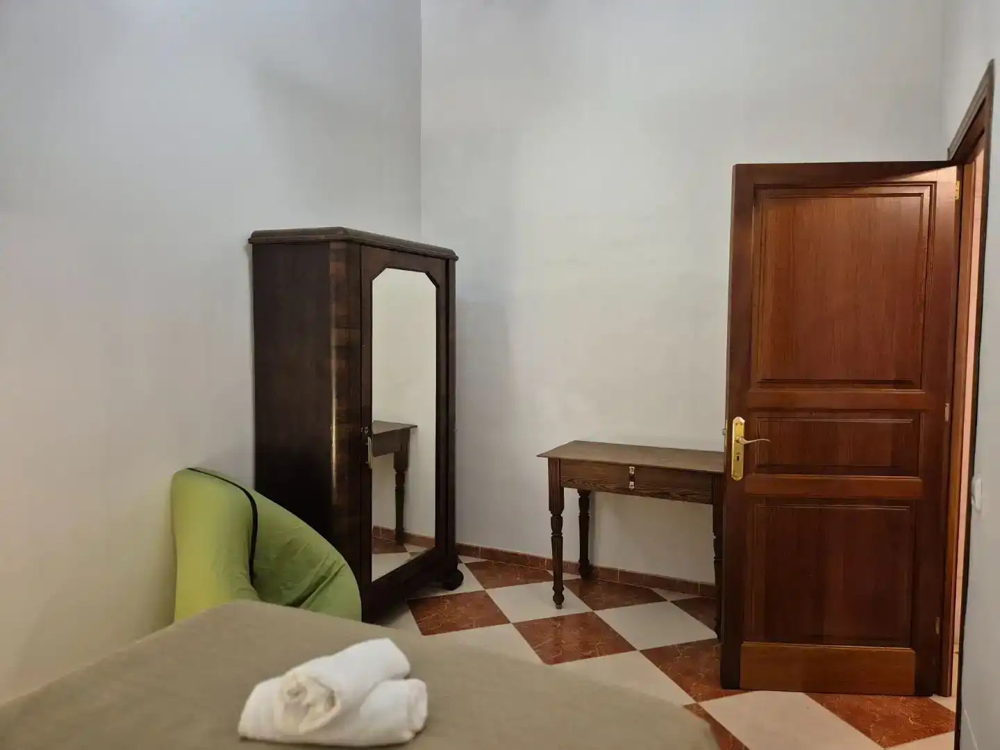 Dormitori de Casa adosada de lloguer en Ariany amb Aire condicionat, Jardí privat i Traster