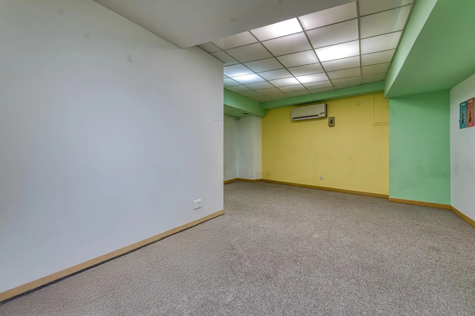 Geschaftsraum zur Miete in SANTA CRUZ DE MARCENADO, 1, Universidad - Malasaña